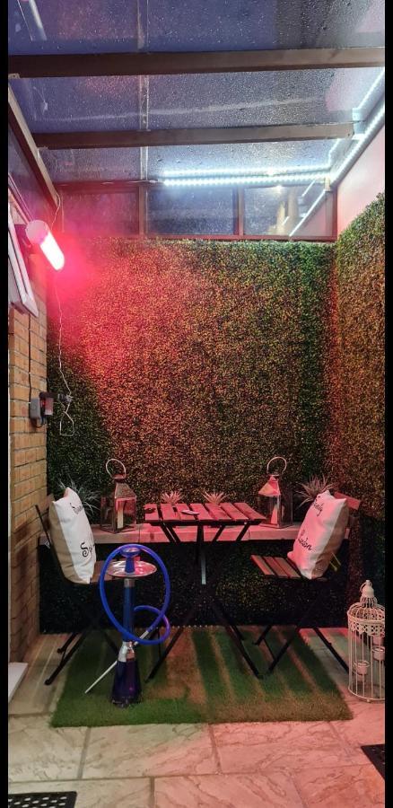 Apartment With Private Hot Tub, Sauna, Ice Bath, Gym Rainham (Greater London) Exterior foto